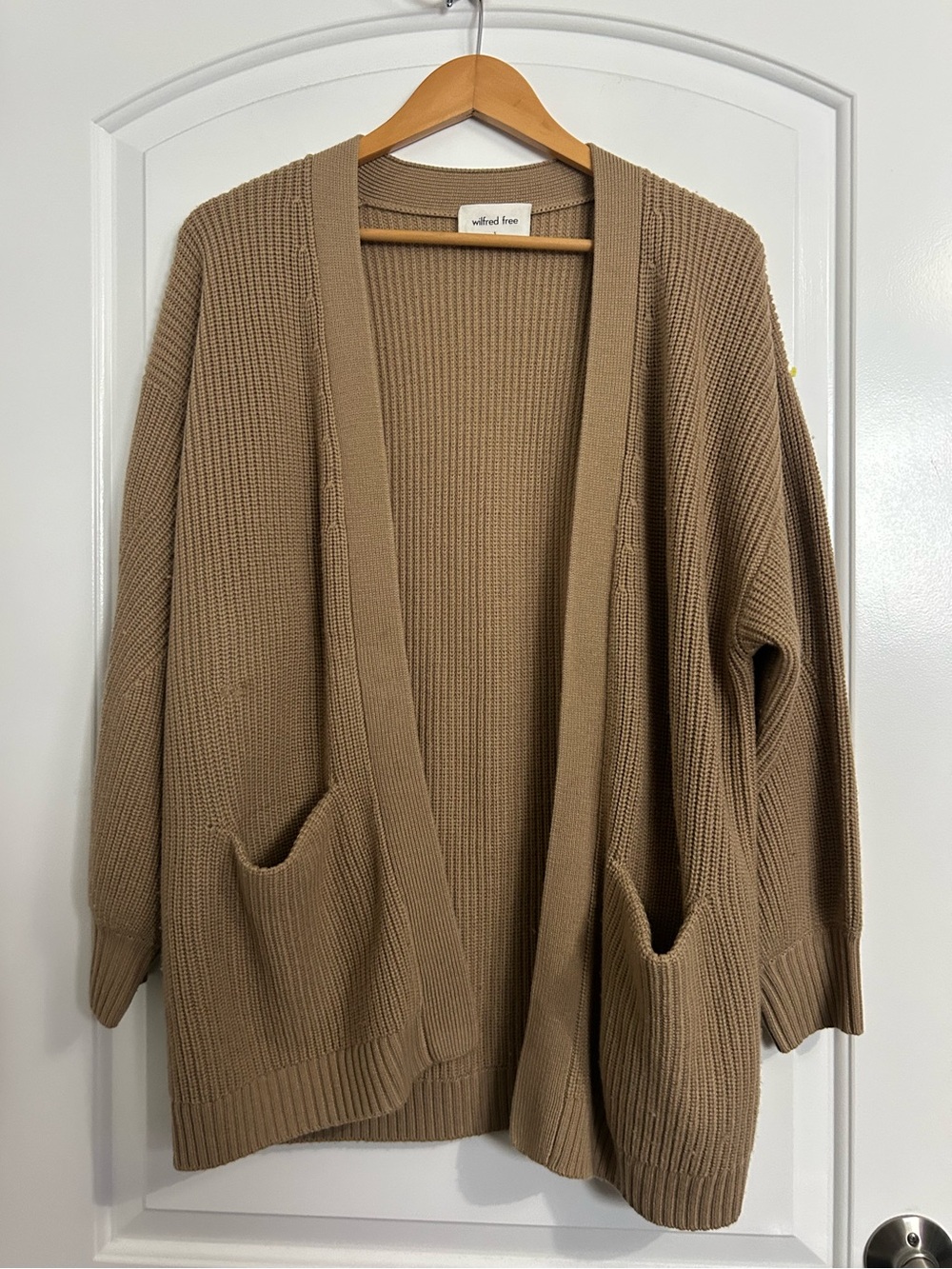 Aritzia Wilfred 100% Merino Wool Chunky Knit Cardigan Size S Chic Preppy 90s